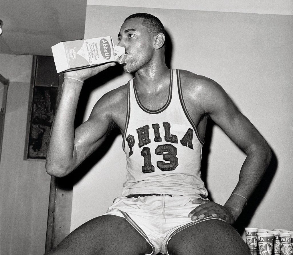 Picture of: Are athletes still drinking cow’s milk? – Sports Illustrated